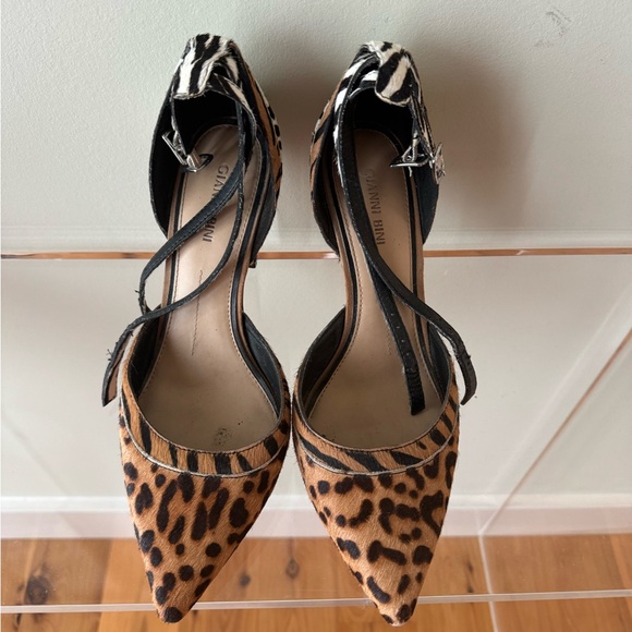 Gianni Bini Leapord/Zebra Heels - Picture 2 of 6
